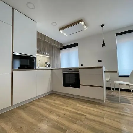 Mk77 Serranos Lejlighed *